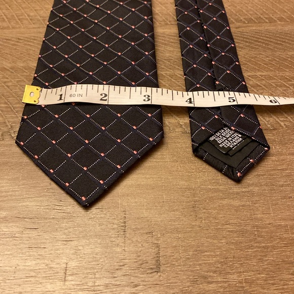 BOSS by Hugo Boss Black Silk Diamond Print Tie - Picture 9 of 9
